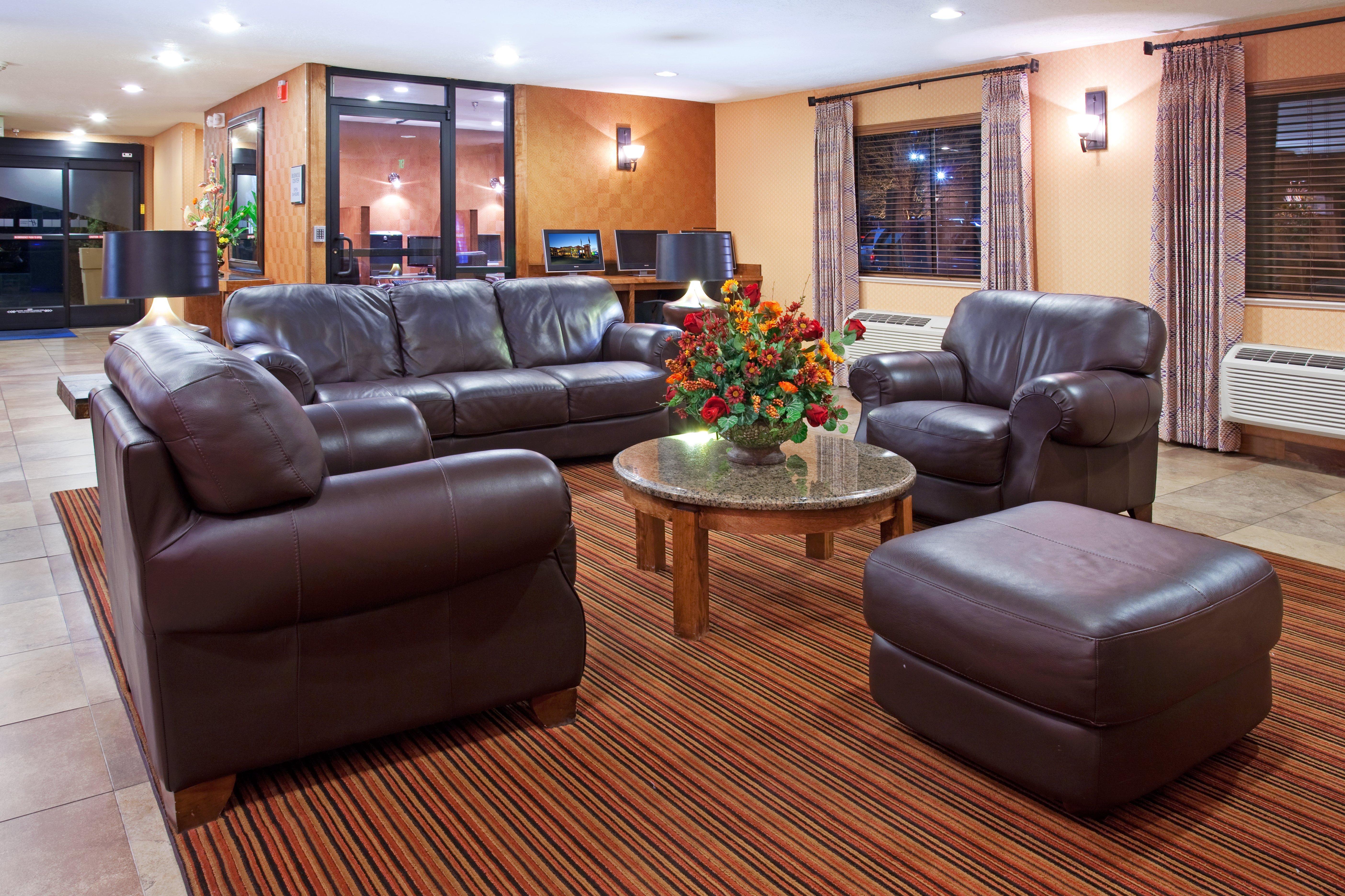 Surestay Plus Hotel By Best Western Albuquerque I-40 Eubank Eksteriør billede
